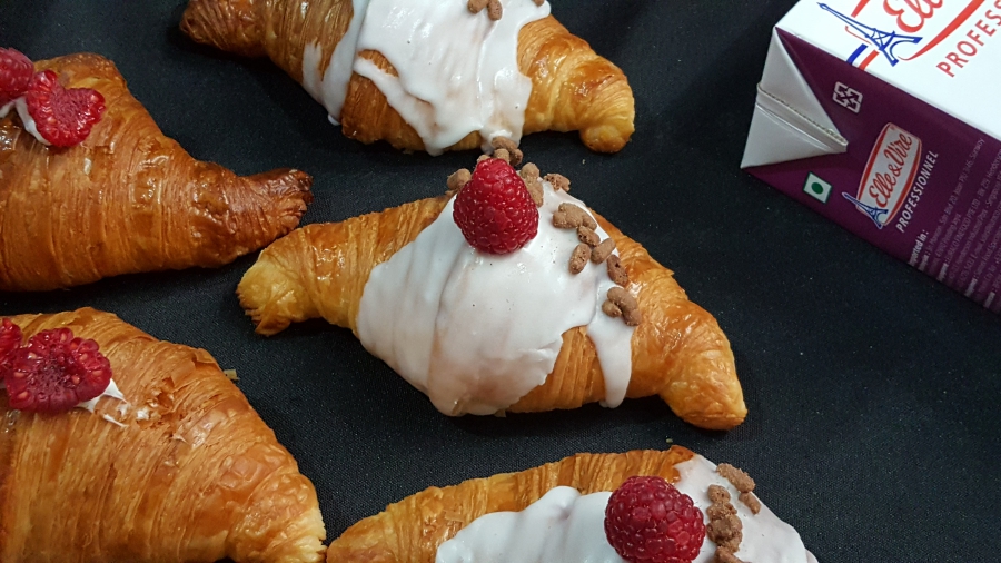 EL MEJOR CROISANT DE MANTEQUILLA